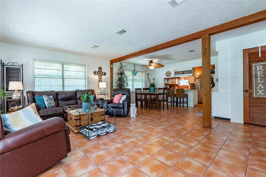 4811 1st Street, Bacliff, Texas image 8