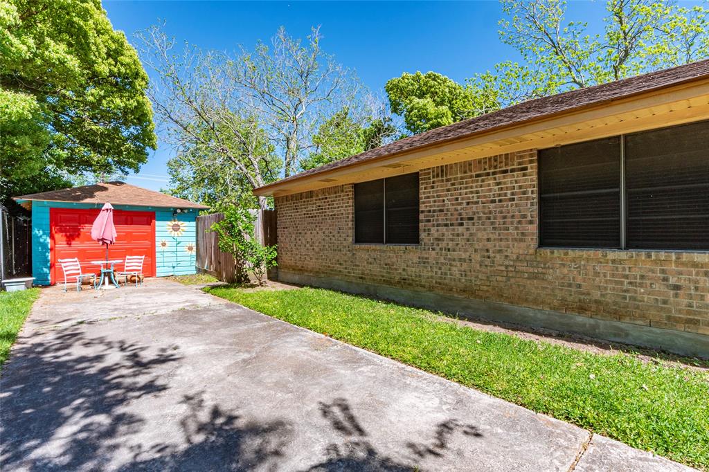 4811 1st Street, Bacliff, Texas image 4