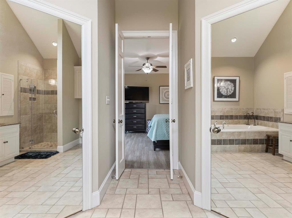 2800 Hillcrest Drive, Bay City, Texas image 35