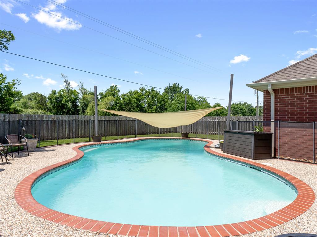 2800 Hillcrest Drive, Bay City, Texas image 48