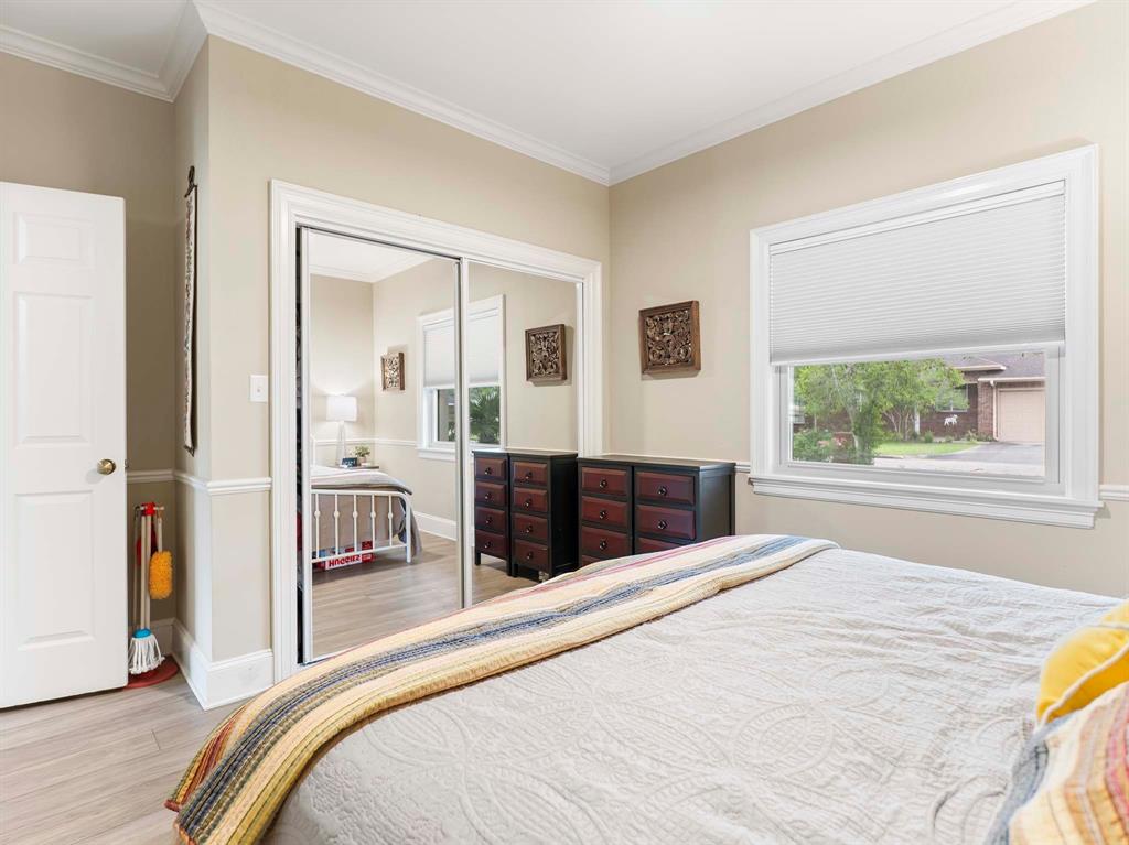 2800 Hillcrest Drive, Bay City, Texas image 23