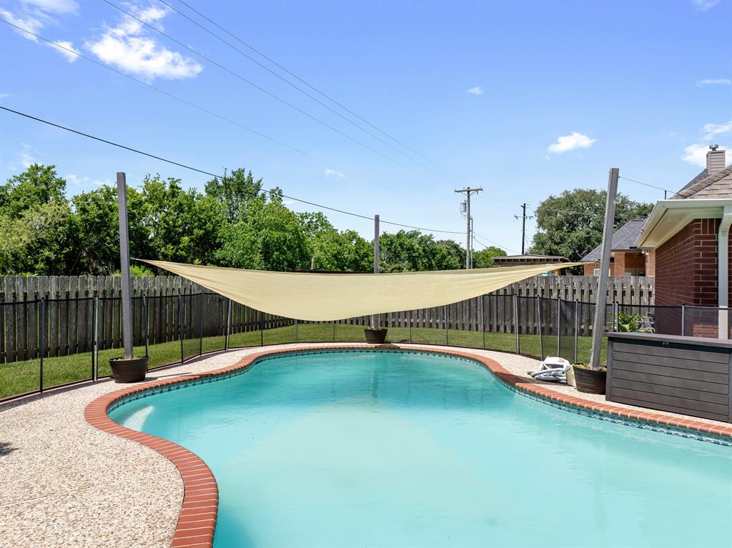 2800 Hillcrest Drive, Bay City, Texas image 47