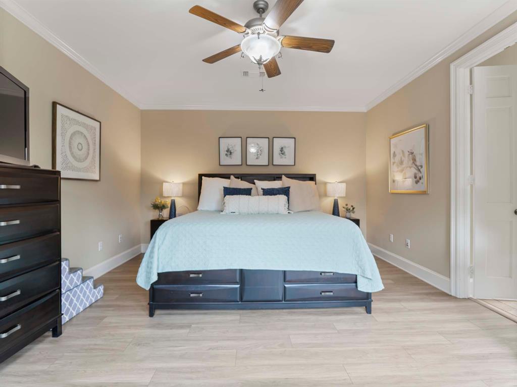 2800 Hillcrest Drive, Bay City, Texas image 29