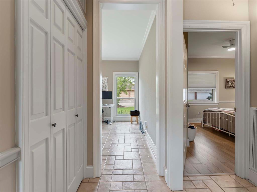 2800 Hillcrest Drive, Bay City, Texas image 20