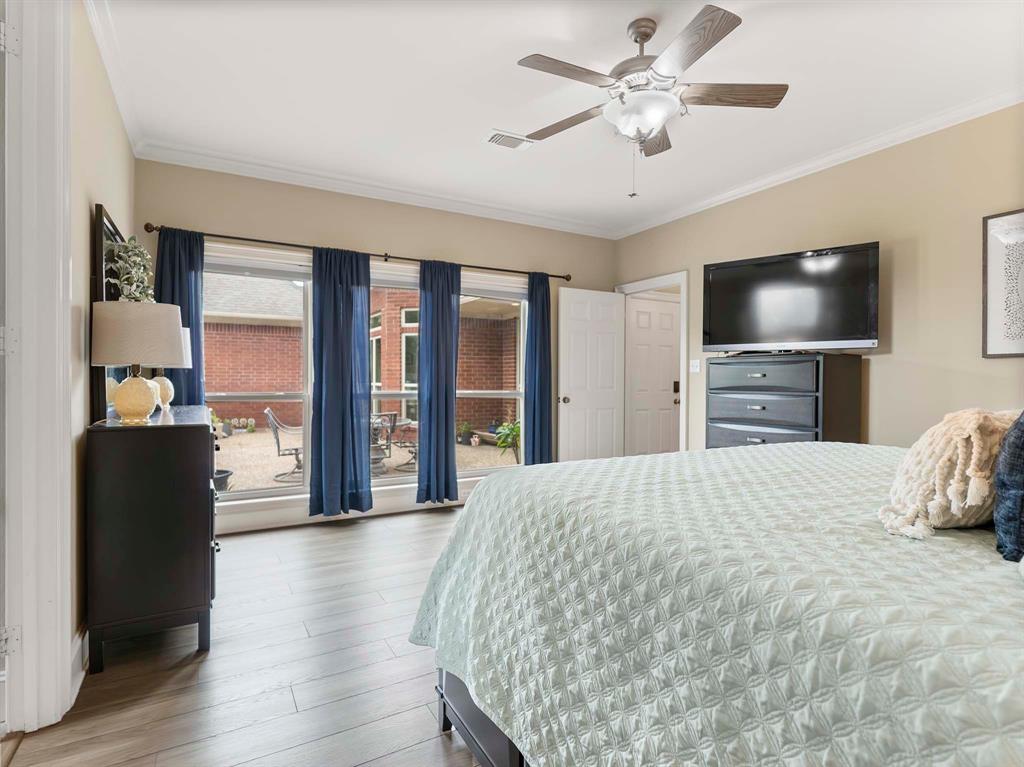 2800 Hillcrest Drive, Bay City, Texas image 31