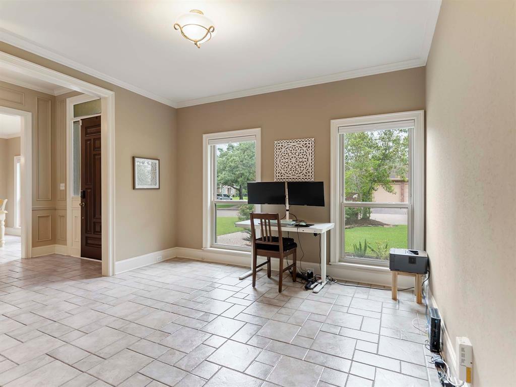 2800 Hillcrest Drive, Bay City, Texas image 37