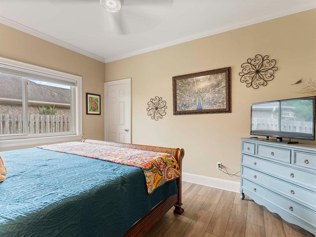 2800 Hillcrest Drive, Bay City, Texas image 27