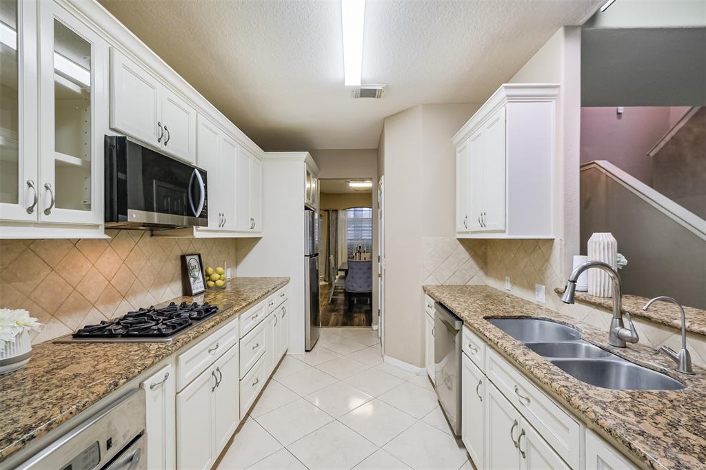 3102 Silver Cedar Trail