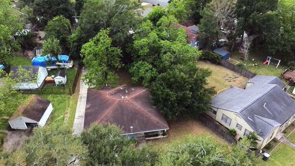 2325 Oaklawn Drive, Port Arthur, Texas image 29