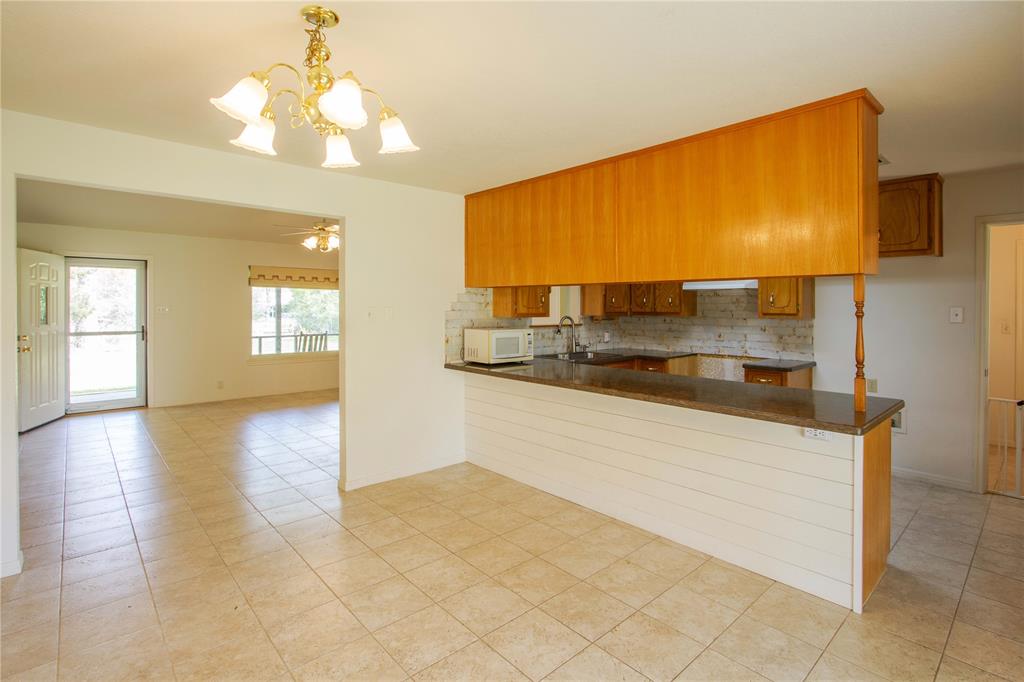 309 Ripple Creek Lane, Somerville, Texas image 7