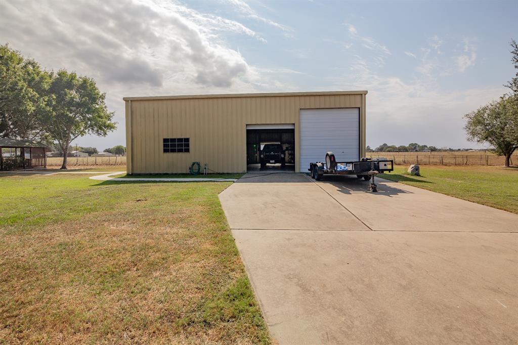 139 Longview Drive, Victoria, Texas image 9