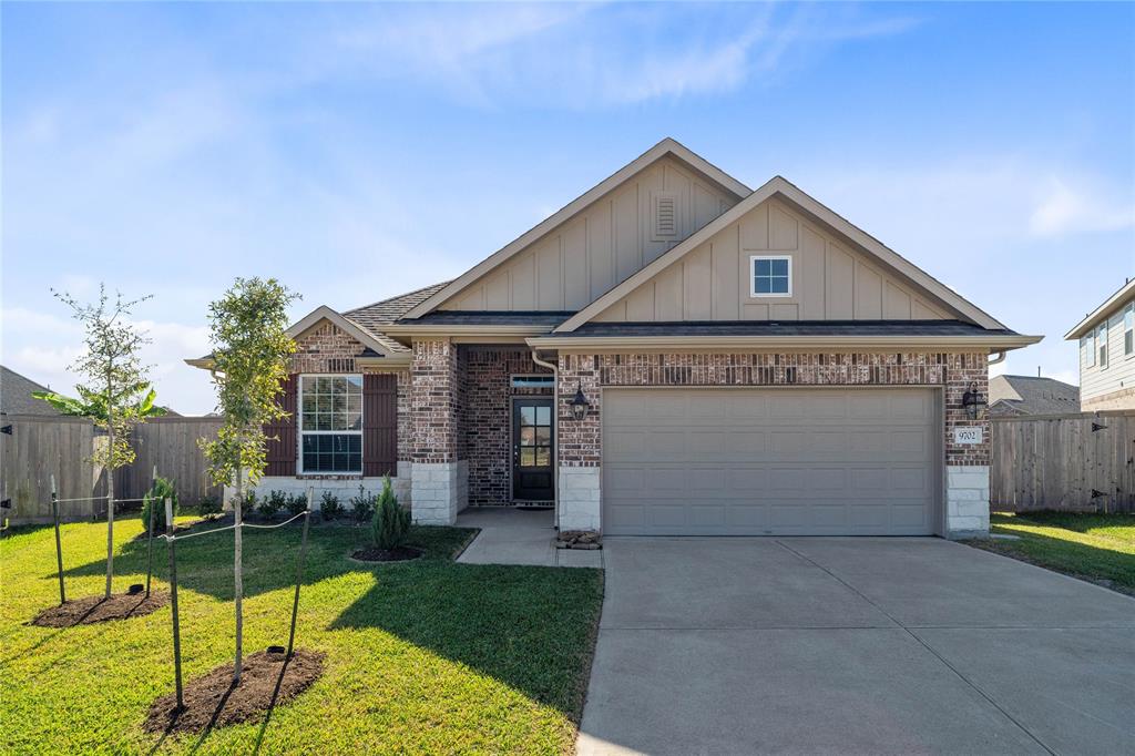 9702 Willowmoor Lane, Brookshire, Texas image 2