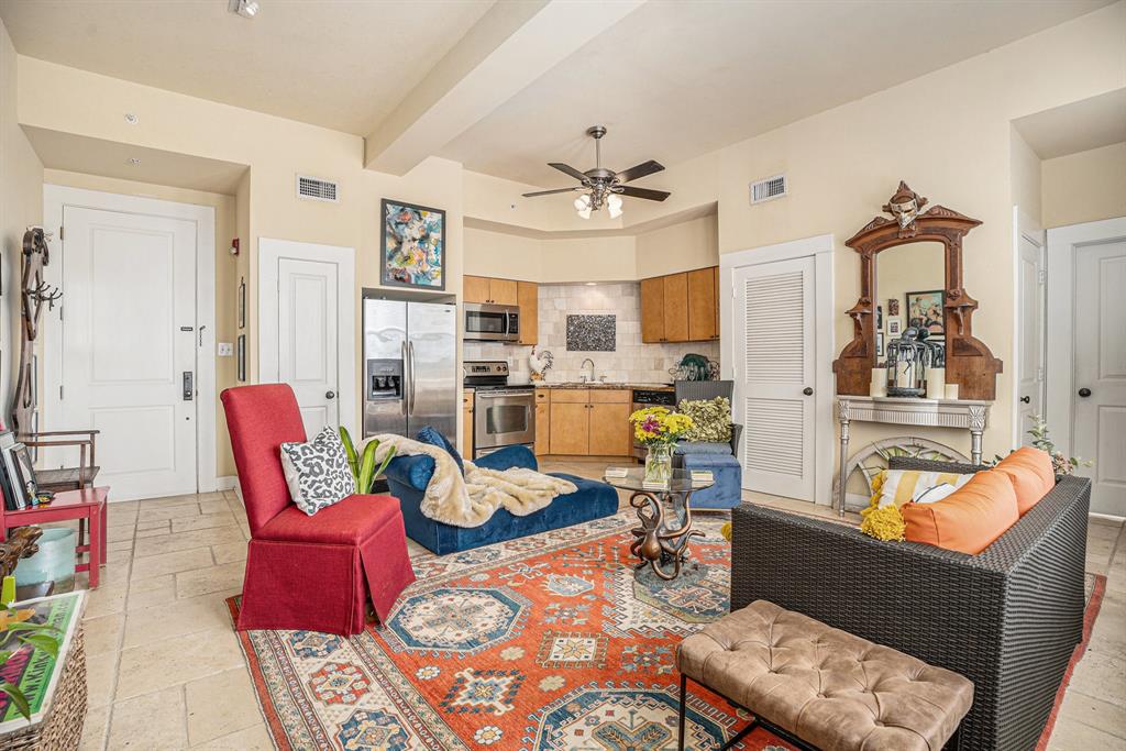 202 25th Street #202, Galveston, Texas image 8