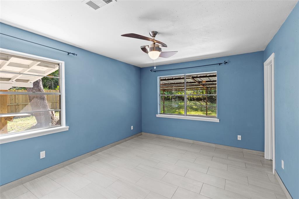 312 Mary Avenue, Huntsville, Texas image 21