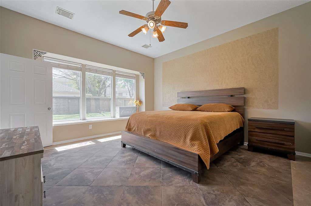 17915 Oak Park Bend Lane, Cypress, Texas image 32
