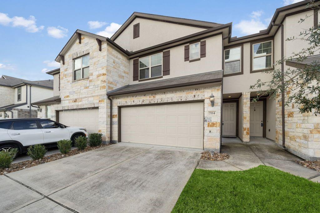 7114 Fannin Street, Pearland, Texas image 3