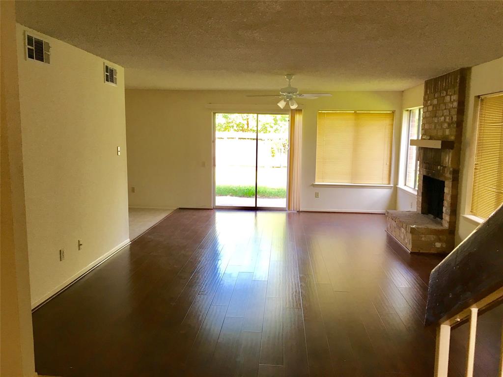 2615 Austins Place