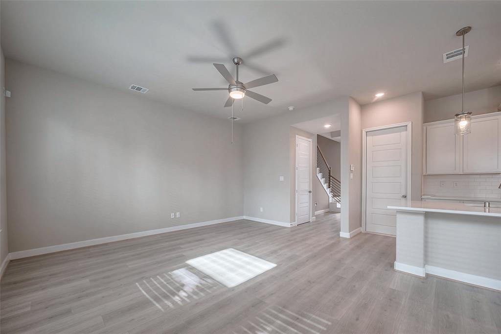 8926 Grovner Place, Houston, Texas image 7
