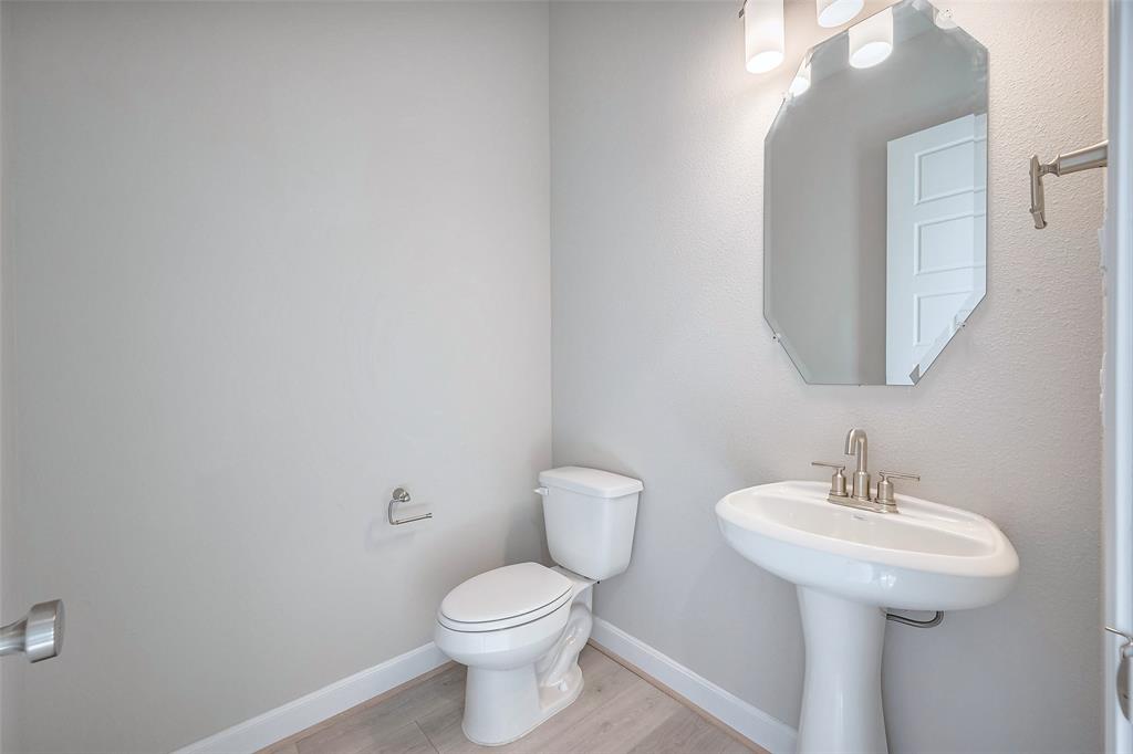 8926 Grovner Place, Houston, Texas image 20