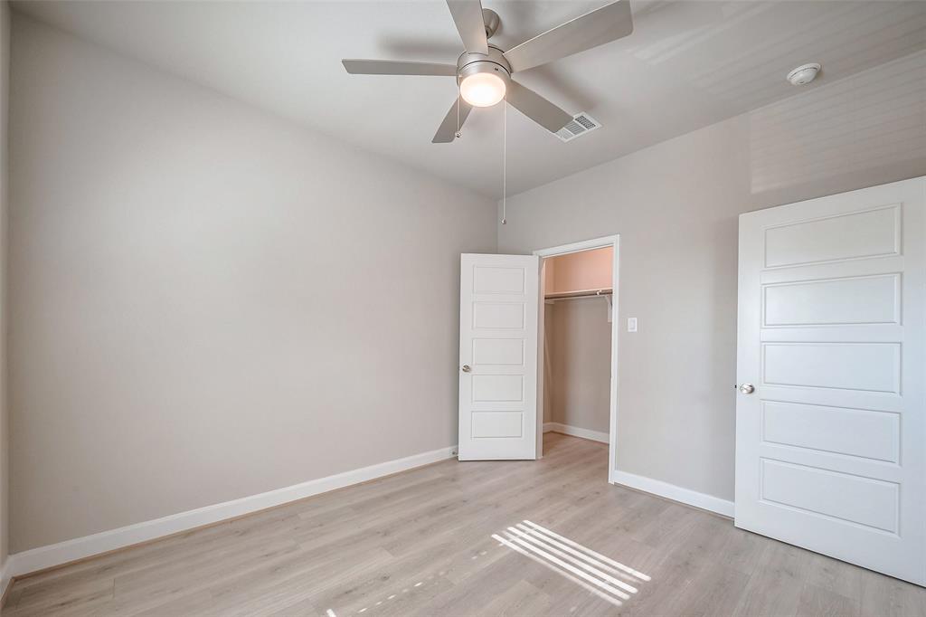 8926 Grovner Place, Houston, Texas image 39