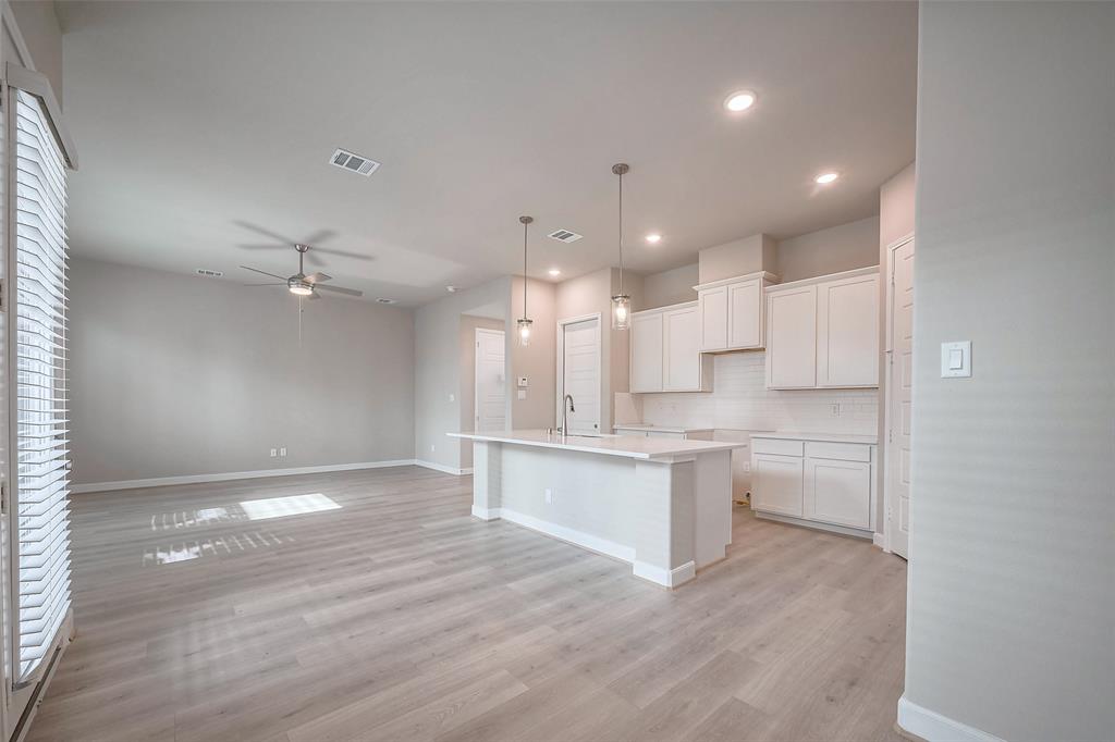 8926 Grovner Place, Houston, Texas image 9