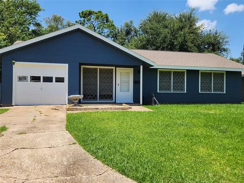 Photo of 2914 Vance Avenue N, Texas City, TX 77590 (MLS # 12049306)