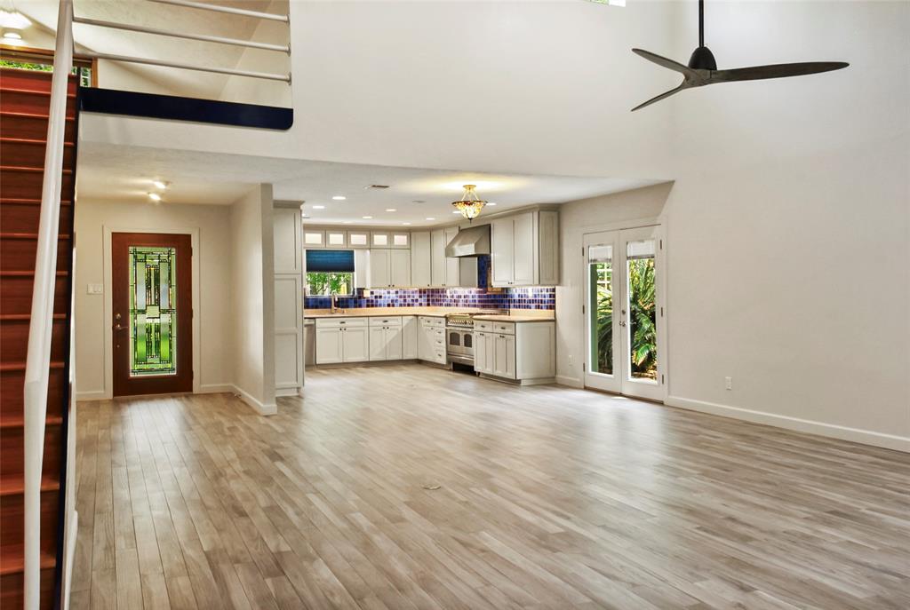 1216 Pin Oak Drive, Dickinson, Texas image 10