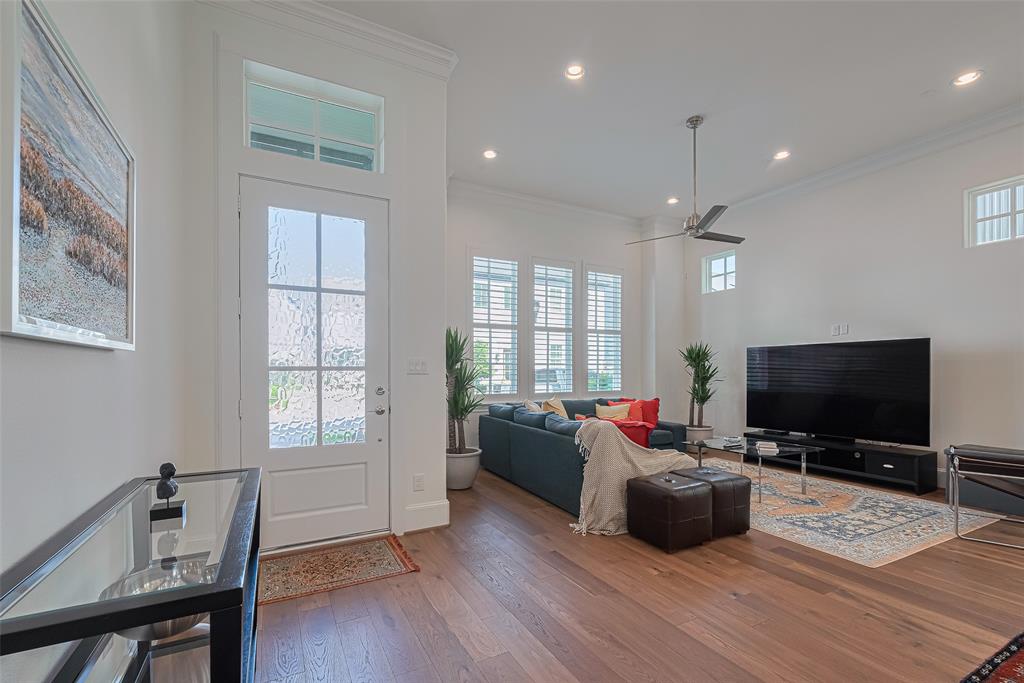 2414 W Kolbe Lane