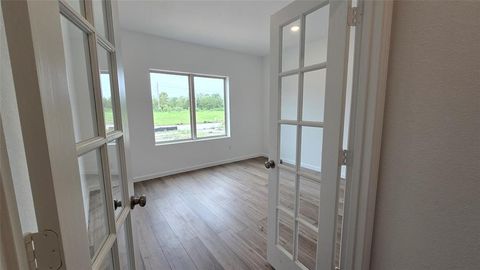 Photo of 5519 Sailfish Drive, Baytown, TX 77521 (MLS # 10143928)
