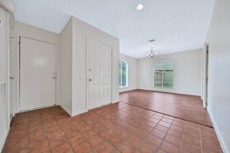 12214 Ashling Drive, Stafford, Texas image 2