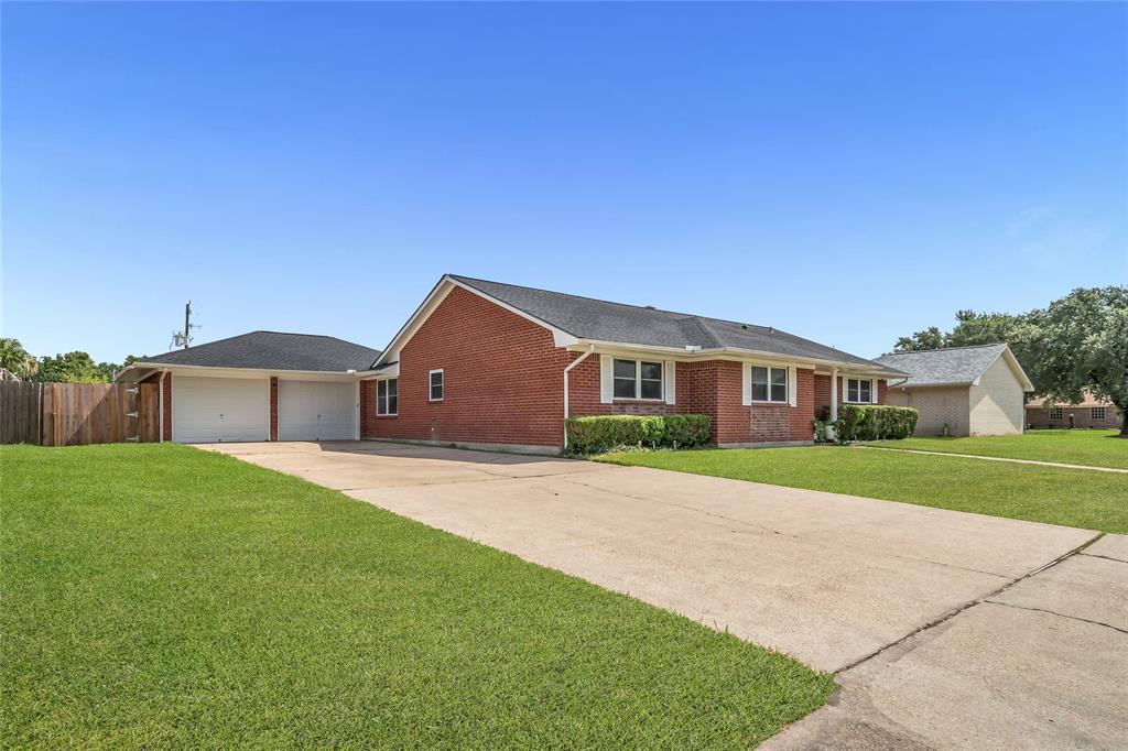 802 Birdsong Drive