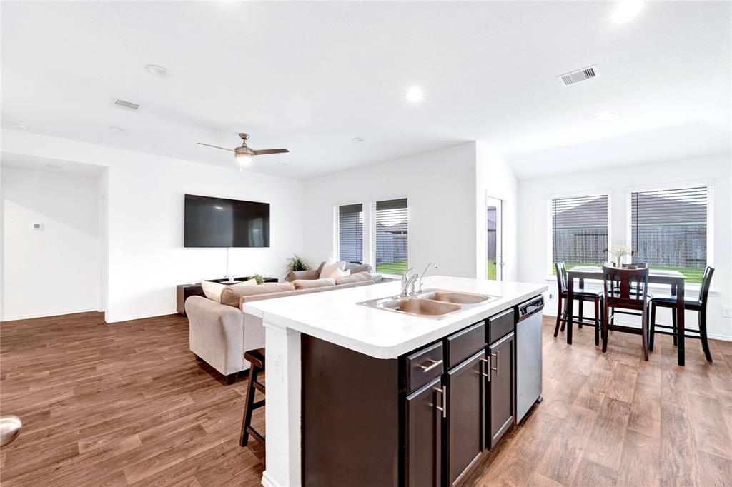21614 Gusto Glen Lane, Katy, Texas image 14