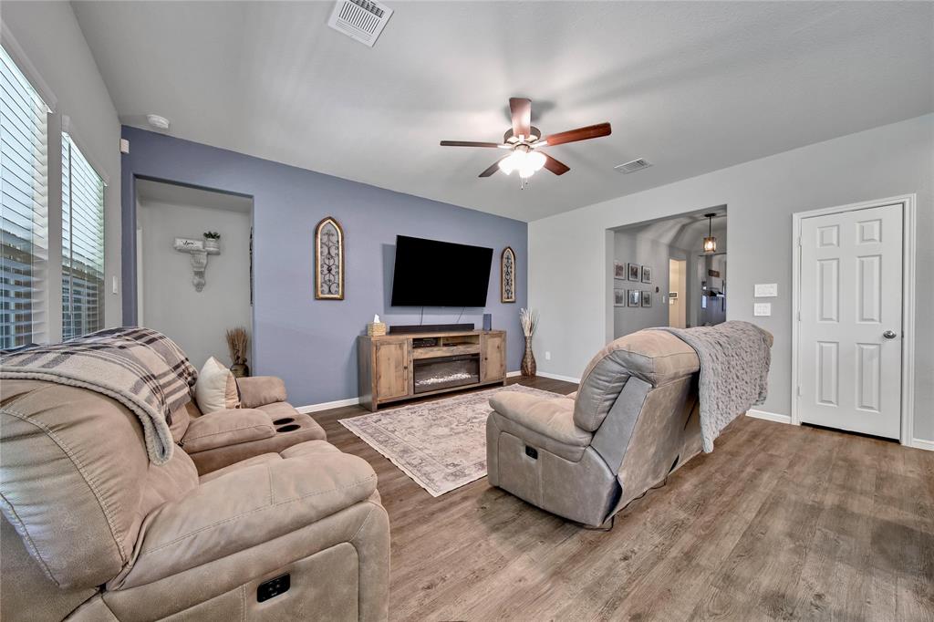 922 Golden Willow Lane, Conroe, Texas image 14