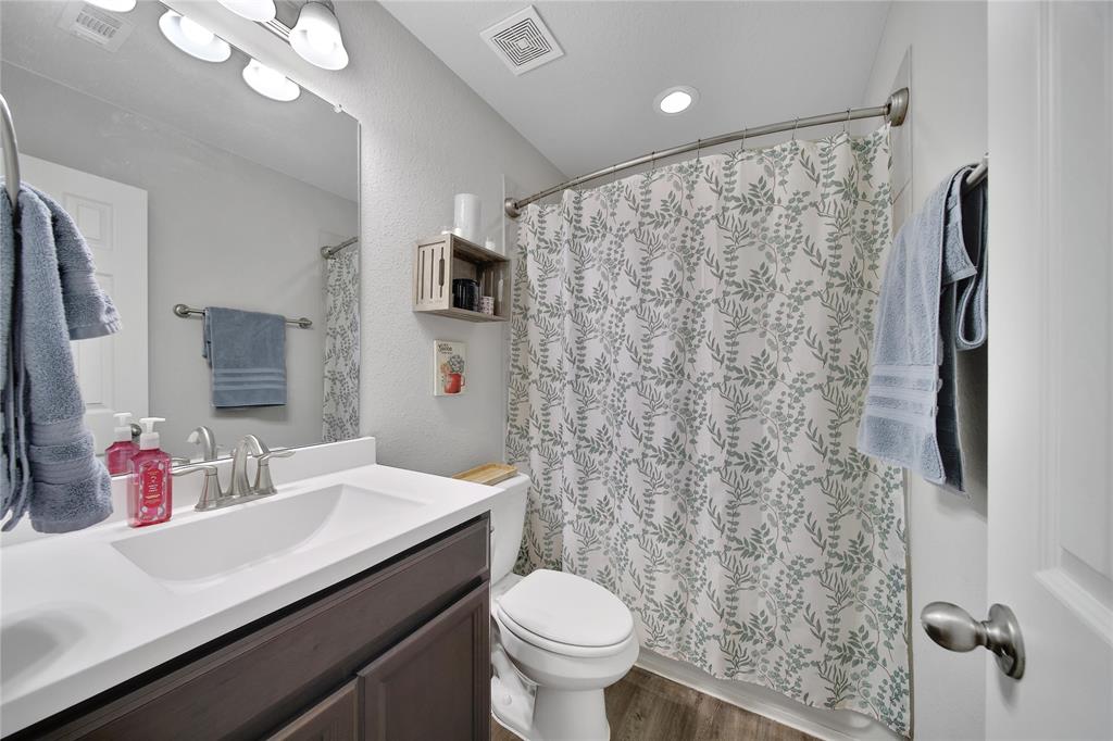 922 Golden Willow Lane, Conroe, Texas image 32