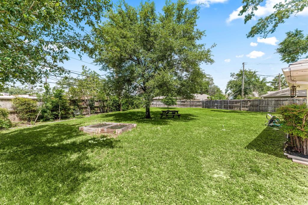 1723 Shadow Bend Drive