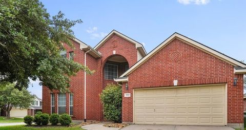 Single Family Residence in Humble TX 7015 Fountain Lilly Drive.jpg