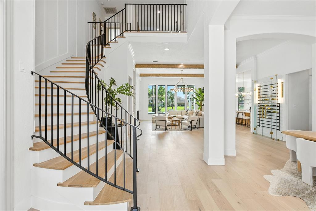 11416 Lake Oak Drive