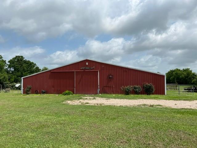 2045 County Road 220, Angleton, Texas image 1