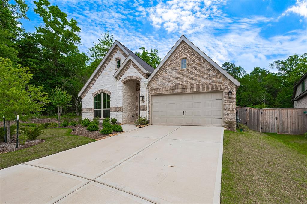 141 Pineview Cove Court, Montgomery, Texas image 2