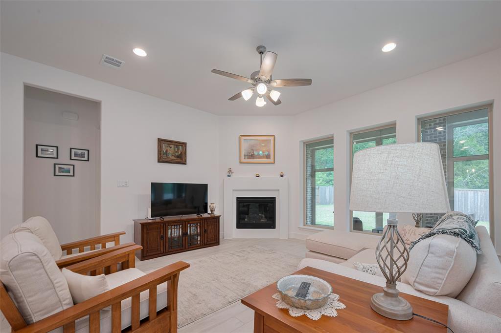 141 Pineview Cove Court, Montgomery, Texas image 7