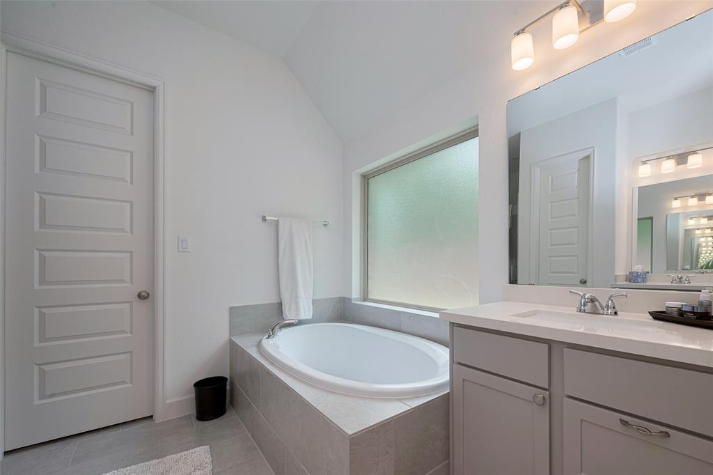 141 Pineview Cove Court, Montgomery, Texas image 40