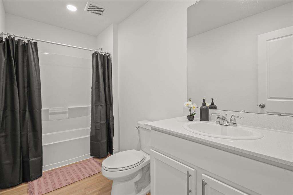 7315 Gorrion Drive, Katy, Texas image 19