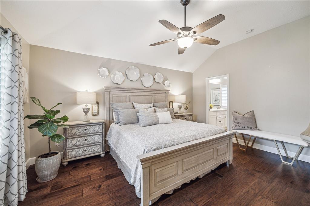 1211 Wood Haven Court, Sugar Land, Texas image 9