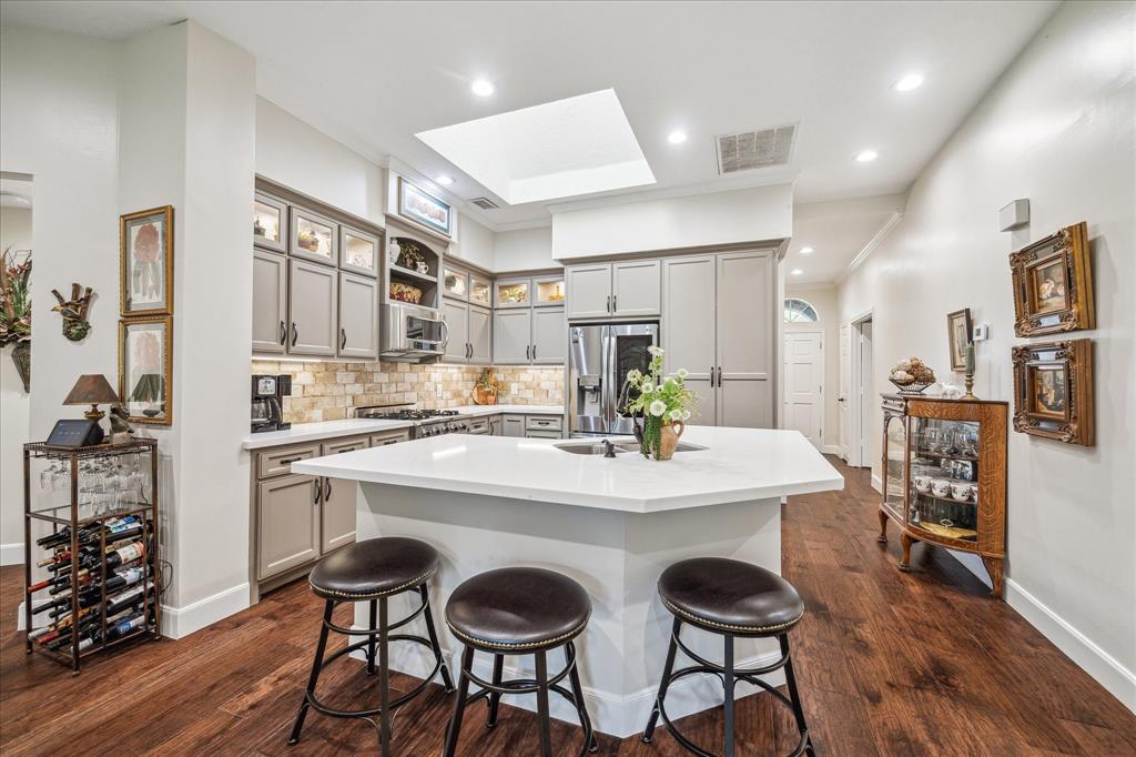 1211 Wood Haven Court, Sugar Land, Texas image 6