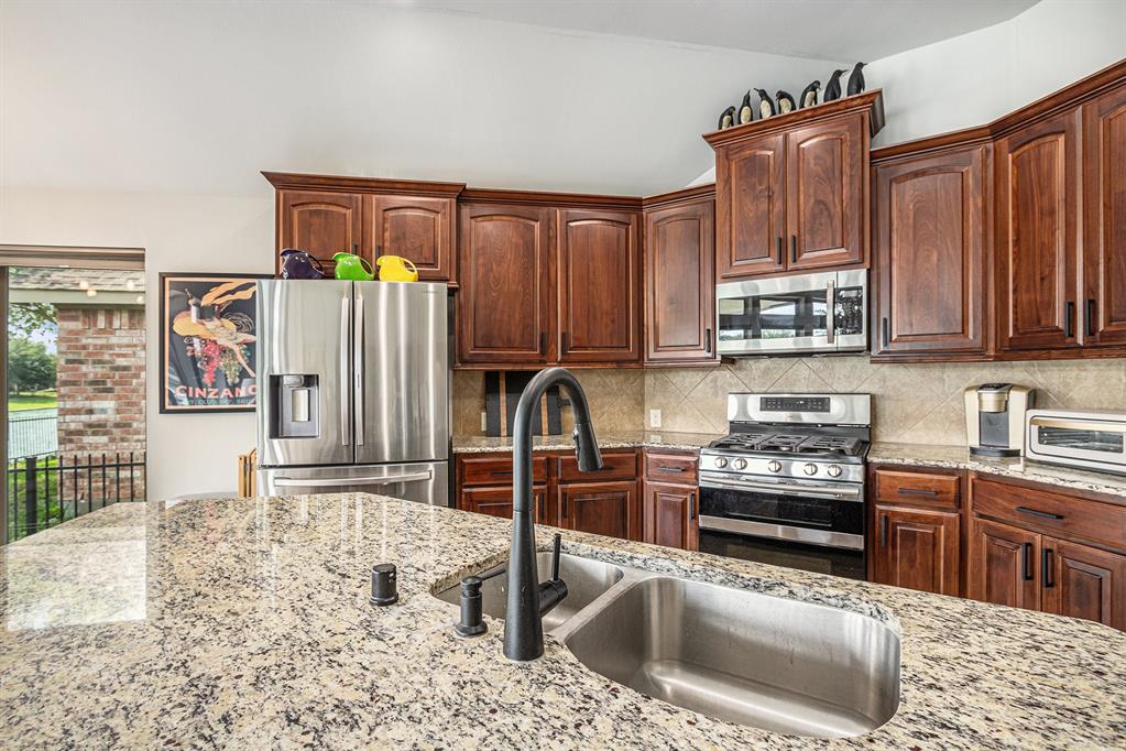 26311 Crystal Cove Lane, Richmond, Texas image 12