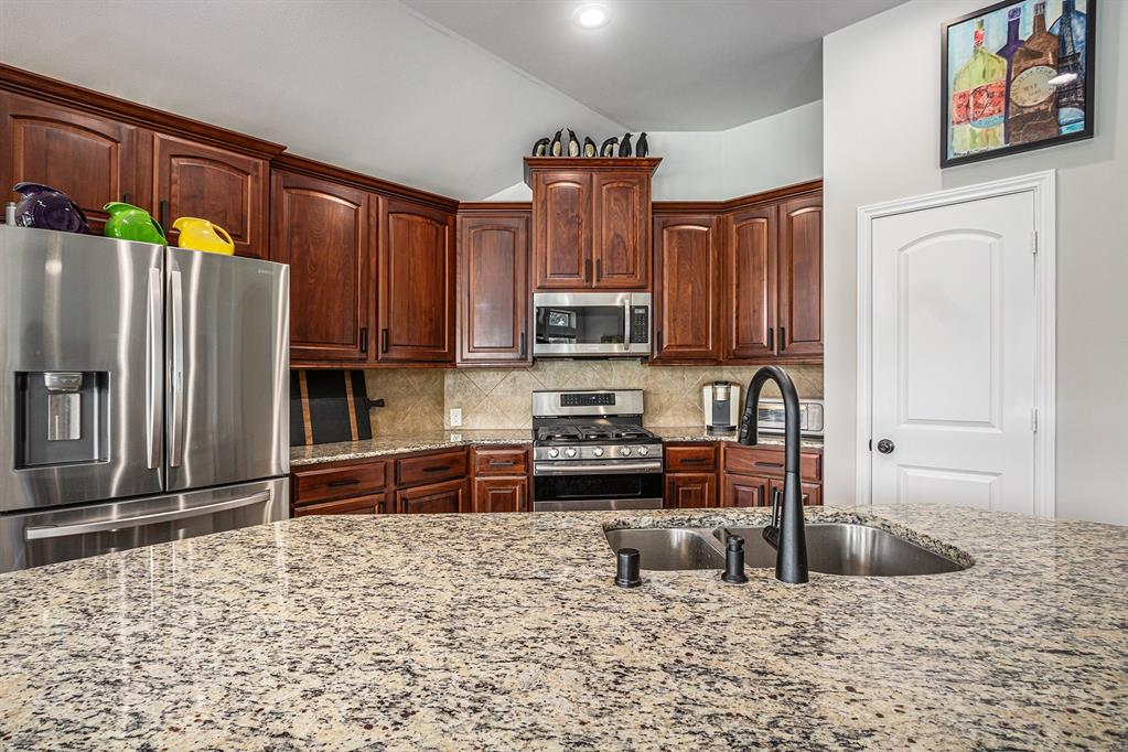 26311 Crystal Cove Lane, Richmond, Texas image 14