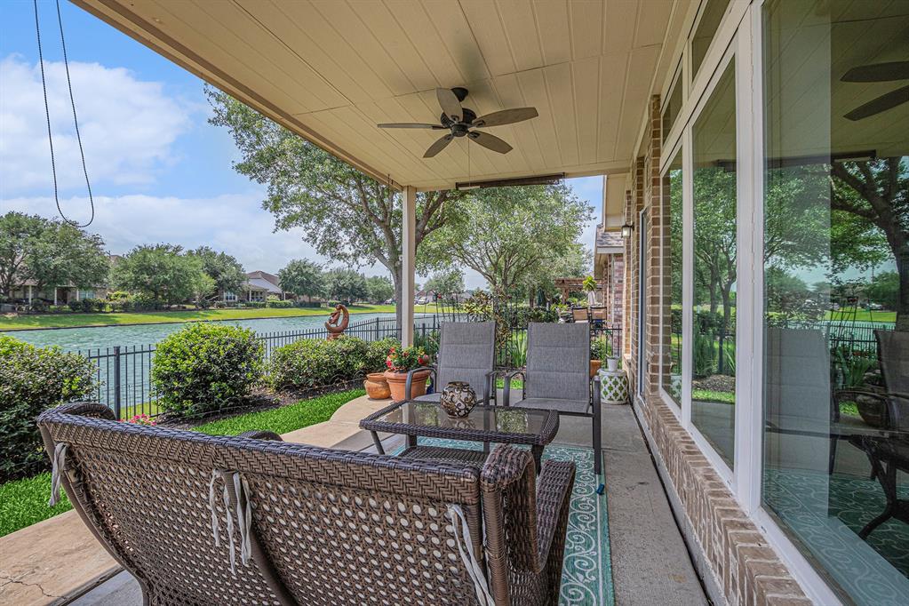 26311 Crystal Cove Lane, Richmond, Texas image 2
