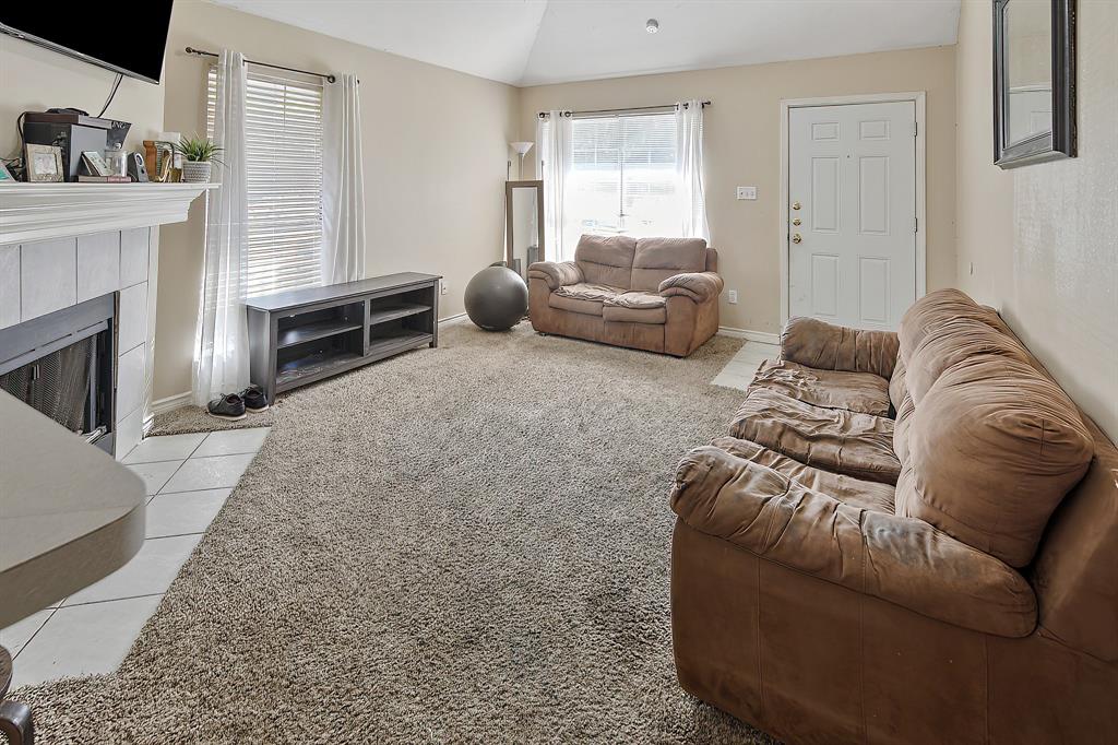 2401 Carnation Court, College Station, Texas image 3