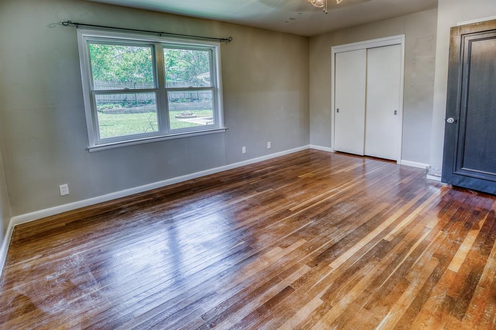 503 W Tom Green Street, Brenham, Texas image 22