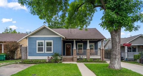 823 E 27th Street Houston TX 77009